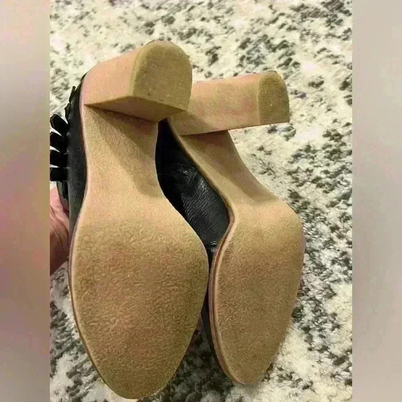 Antonio Melani size 7 fringe bootie - Picture 5 of 6